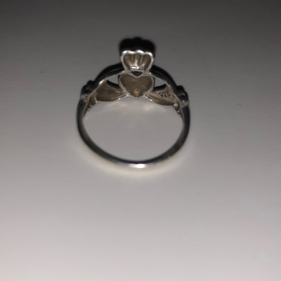 ShanOre Claddagh Silver Ring - Picture 4 of 4